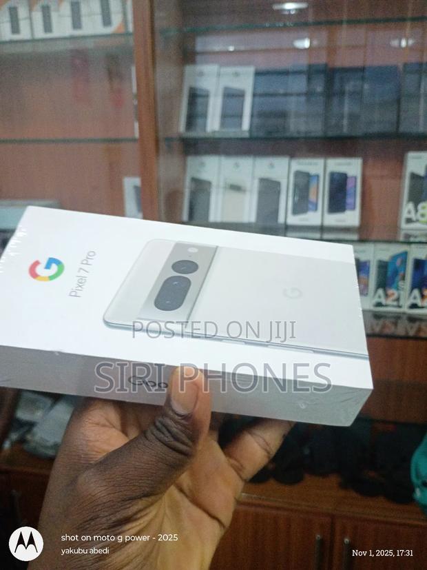 New Google Pixel 7 Pro 128 GB White photo 2