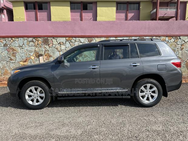 Toyota Highlander 2013 Gray