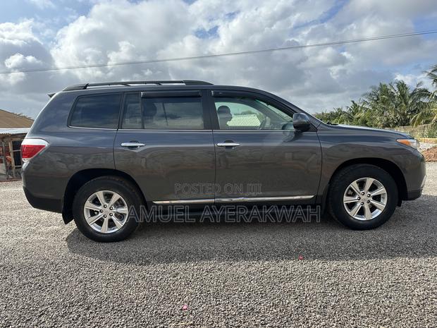 Toyota Highlander 2013 Gray