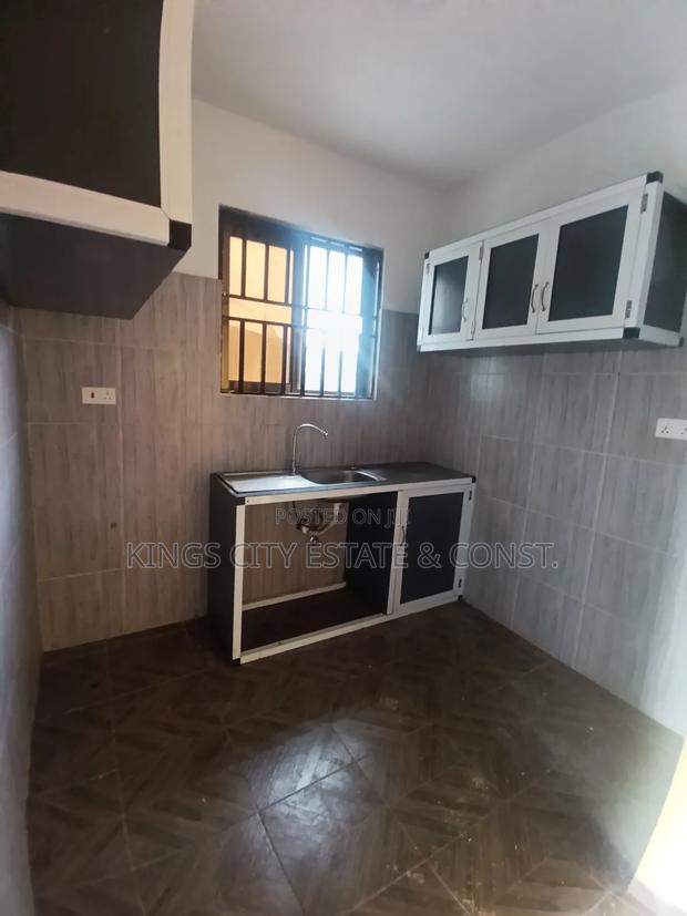 2bdrm Apartment in Whitehouse, Pokuase for rent photo 5