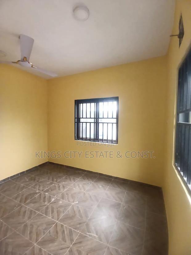 2bdrm Apartment in Whitehouse, Pokuase for rent photo 4