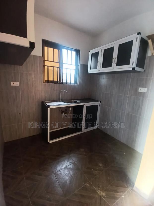 2bdrm Apartment in Whitehouse, Pokuase for rent photo 8