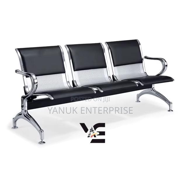 3 in 1 Leather Airport or Waiting Chair · Photo 2