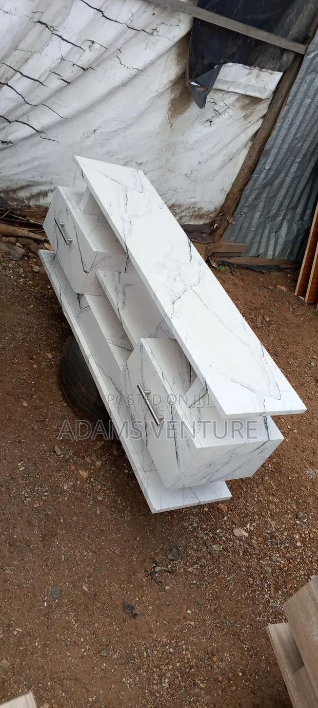 Nice Whit 4feet TV Stand for Sell · Photo 3