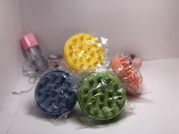 Silicone Hair/ Scalp Massager · Photo 4
