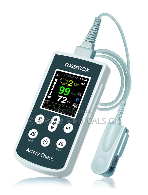 Pulse Oximeter (Rossmax) · Photo 2