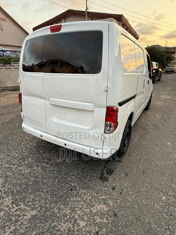 Nissan NV200 2016 White