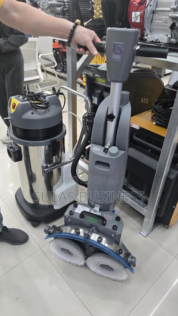 Cordless Floor Scrubbing Machine for Home Cleaning Purposes.