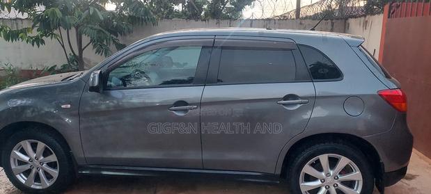 Mitsubishi Outlander 2015 Gray photo 2