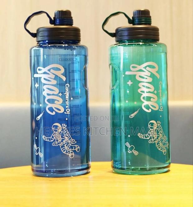 Unbreakable Water Bottle 1100ml · Photo 3