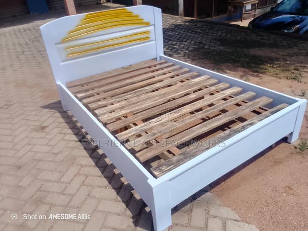 White and Gold 54x75 Inches Double Bed photo 2