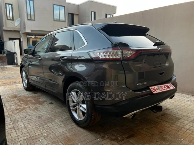 Ford Edge SEL 4dr FWD 2017 Black