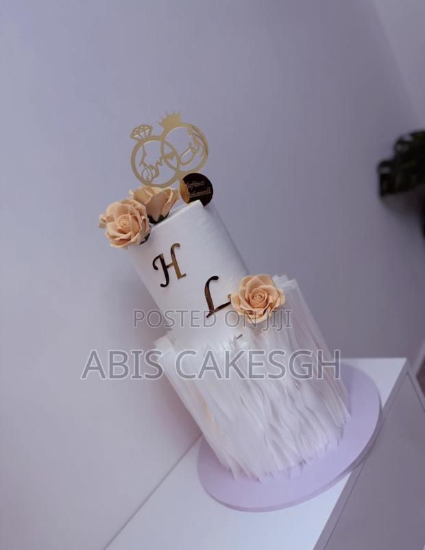 2 Tire Wedding Cake · Photo 2