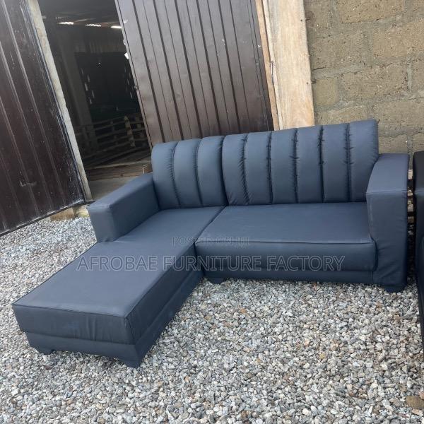 Tough Pale Black Leather Sofa Lshapes · Photo 2