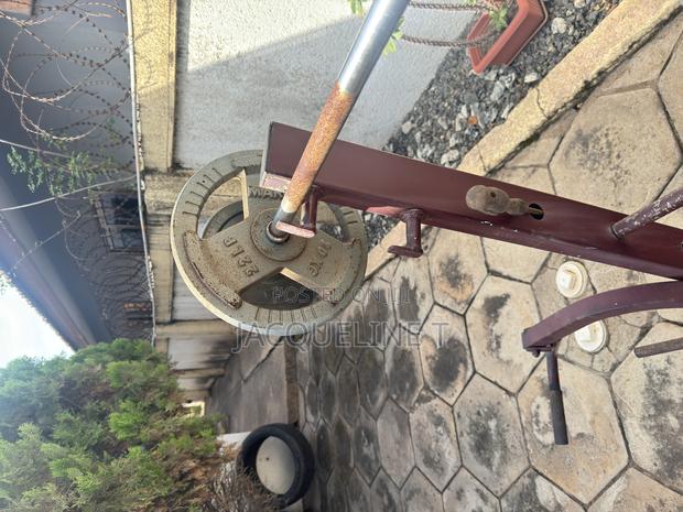 Bench Set With Curl Bar, Bench Press Bar Free Weights (64kg Total) photo 2