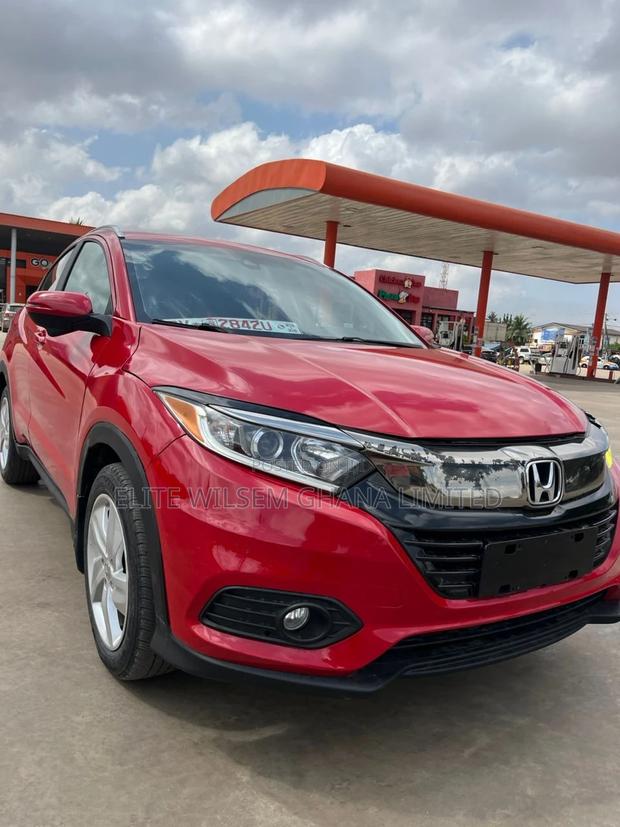 Honda HR-V EX FWD 2019 Red · Photo 1