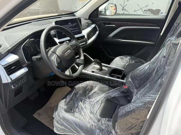 New Haval H6 2025 White photo 3