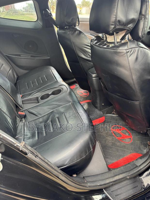 Hyundai Veloster 2014 Black