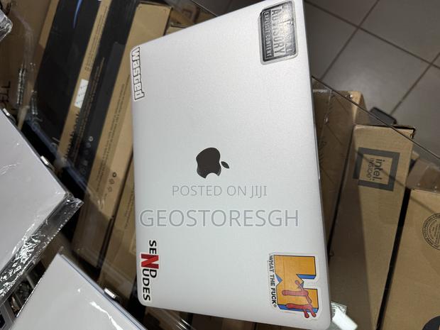 New Laptop Apple MacBook Pro 2019 8GB Intel Core I5 SSD 256GB photo 5