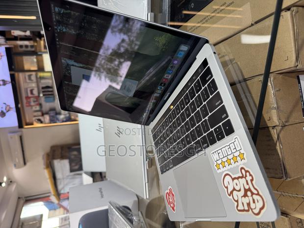 New Laptop Apple MacBook Pro 2019 8GB Intel Core I5 SSD 256GB photo 6