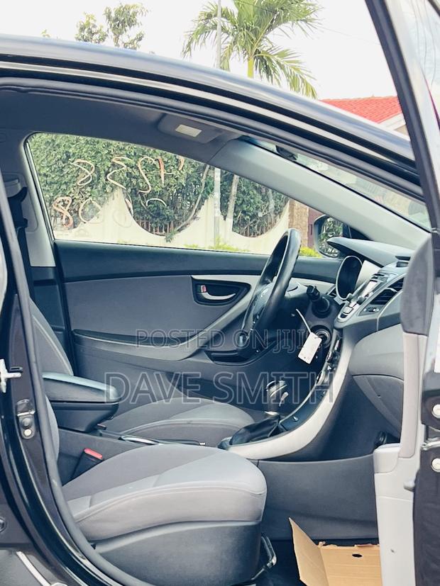 Hyundai Elantra SE 4dr Sedan (1.8L 4cyl 6M) 2014 Black