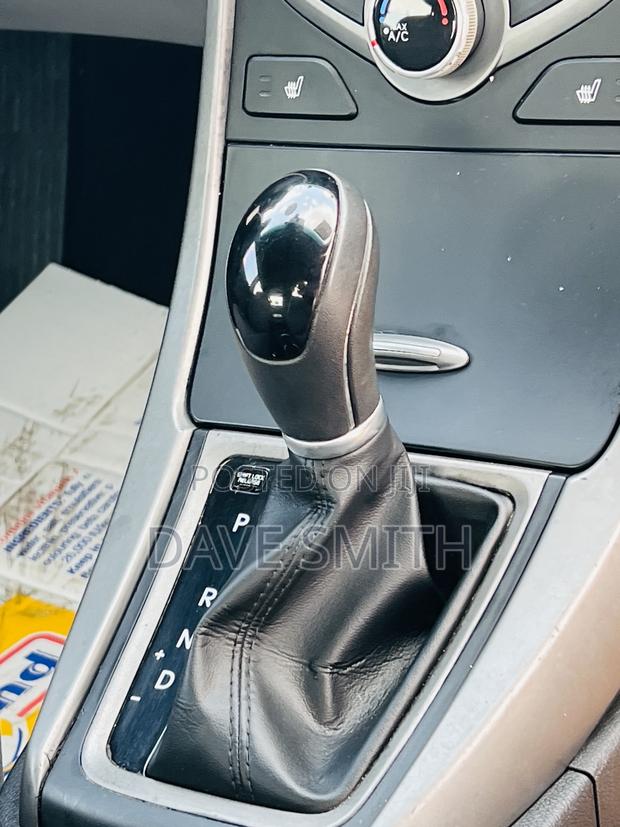 Hyundai Elantra SE 4dr Sedan (1.8L 4cyl 6M) 2014 Black