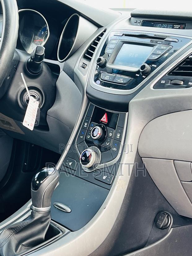 Hyundai Elantra SE 4dr Sedan (1.8L 4cyl 6M) 2014 Black