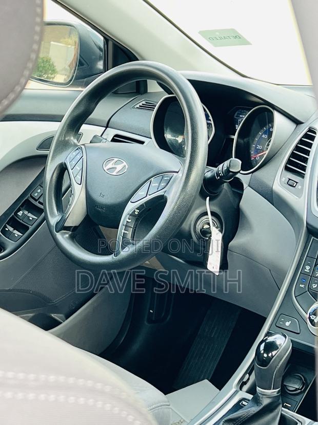 Hyundai Elantra SE 4dr Sedan (1.8L 4cyl 6M) 2014 Black