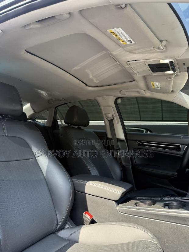 Honda Civic Touring CVT 2024 Black