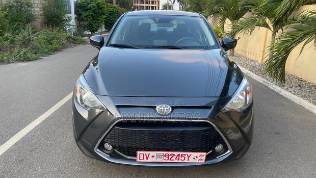 Toyota Yaris iA 1.5 FWD 2019 Gray