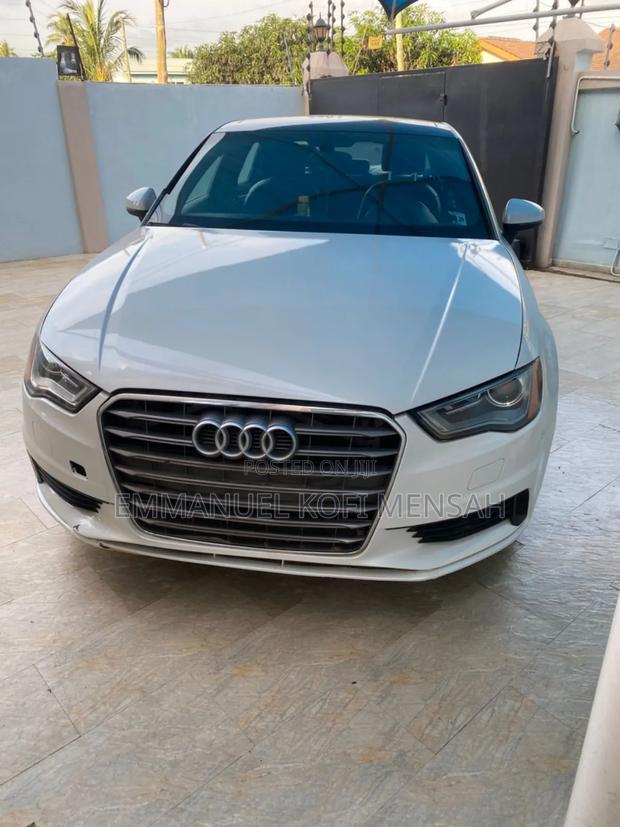Audi A3 2.0 TFSI Premium quattro 4dr Sedan AWD (2.0L 4cyl Turbo 6AM) · Photo 2