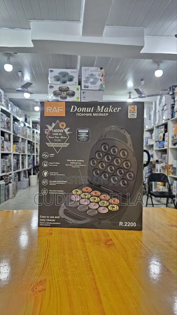01284 -raf 16 Holes Donut Maker