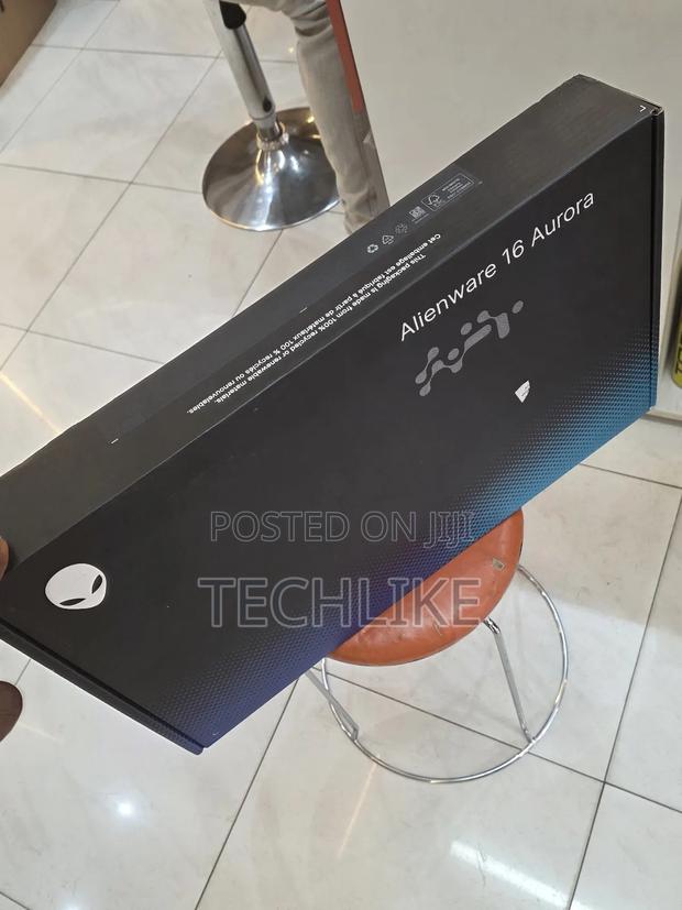 New Laptop Dell Alienware X16 16GB Intel Core I7 SSD 1T