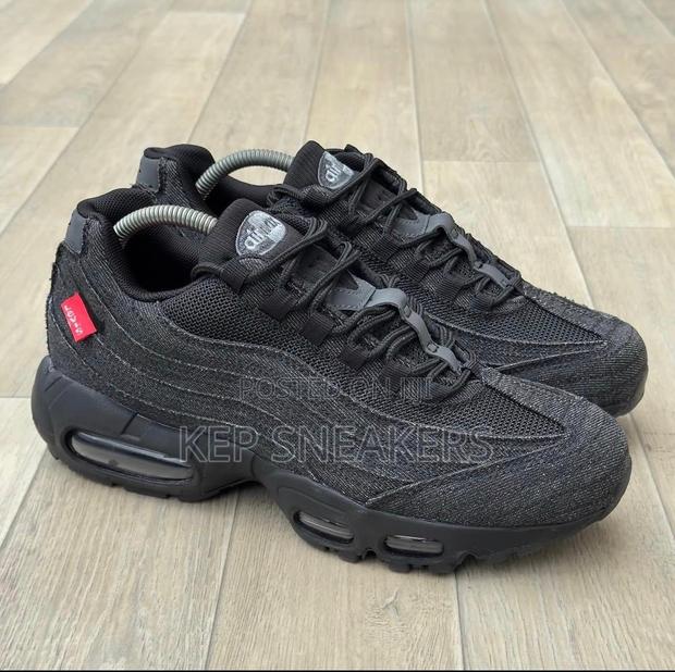 Nike Air Max 95 X Levi's · Photo 4