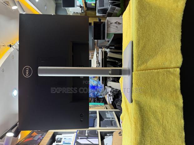Dell 24 Inches Edgeless 1080p (Ips) Neat Monitor From Uk Neat photo 3