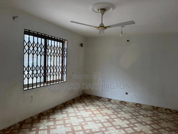 Furnished 2bdrm Apartment in Ad Ventures, Mile 7 for rent photo 2
