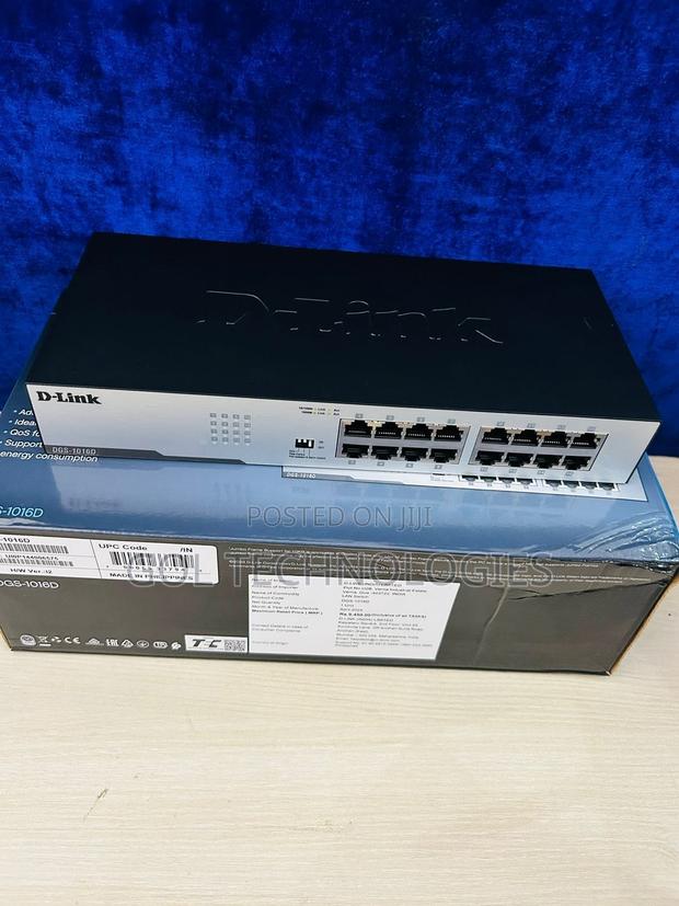 Dlink 16-Port Gigabit Unmanaged Desktop Switch DGS-1016d · Photo 3