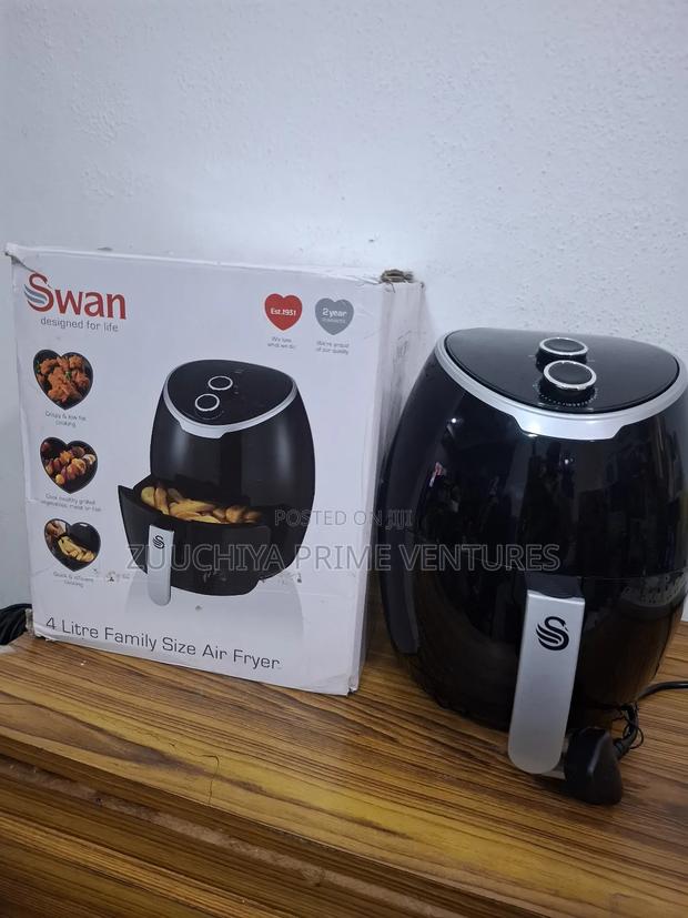 4 .L Swan Manual Black Air Fryer From Uk