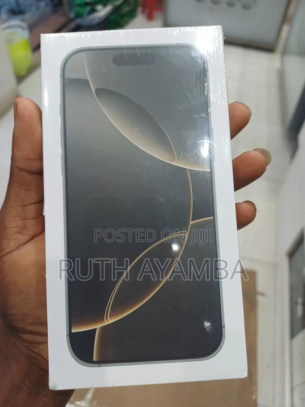 New Apple iPhone 16 Pro 128 GB Gray photo 2