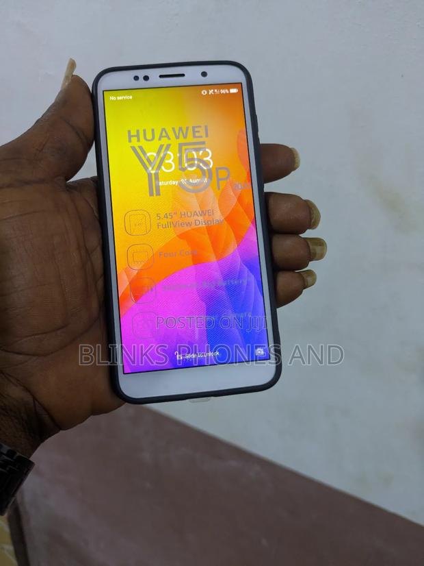 Huawei Y5 32 GB Green · Photo 1