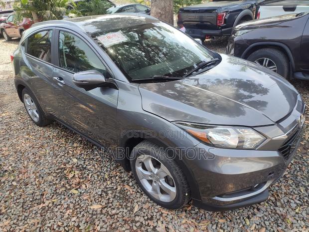 Honda HR-V 4dr SUV (1.5L 4cyl CVT) 2016 Gray