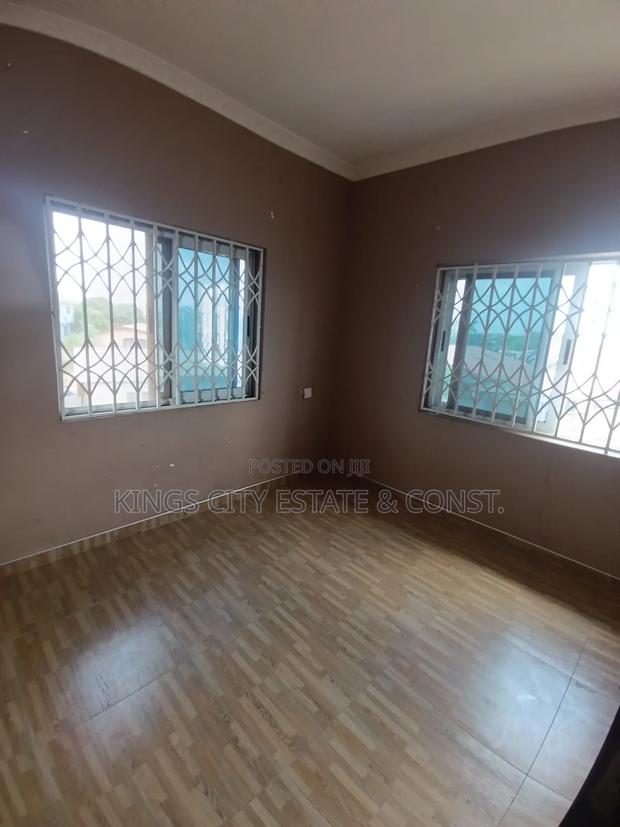 2bdrm Apartment in Curve, Ablekuma for rent photo 6