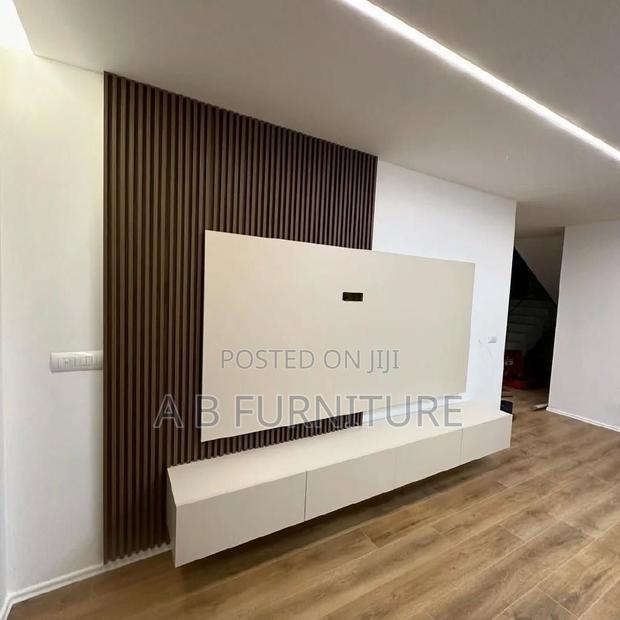 Nice Tv Mount · Photo 2