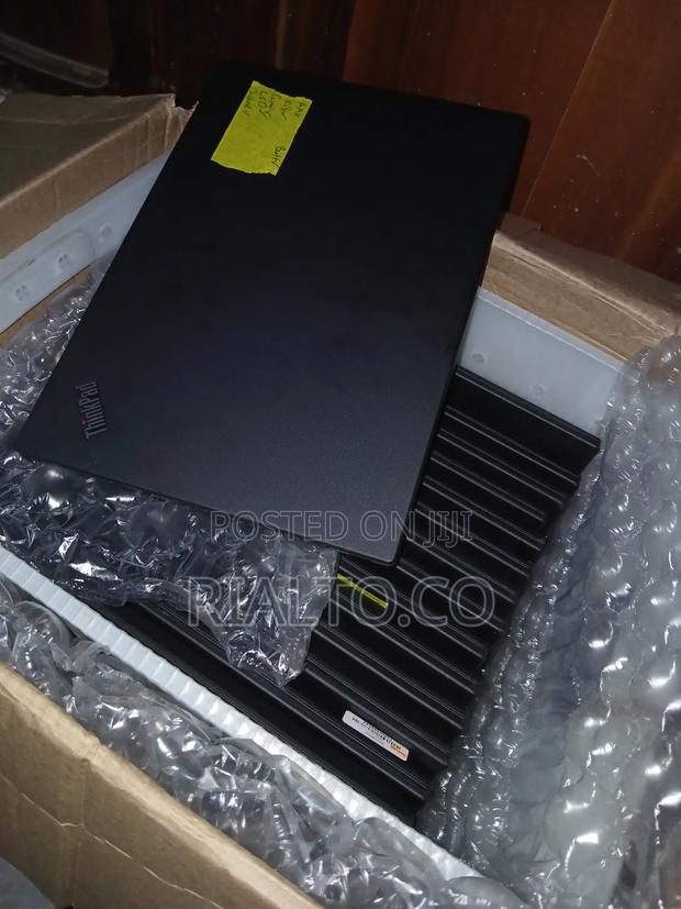 New Laptop Lenovo Thinkpad T490s 16GB Intel Core I5 SSD 256GB photo 4