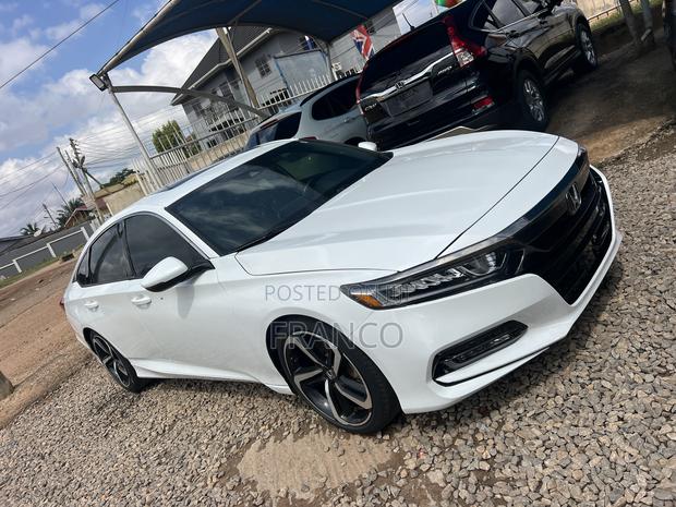 Honda Accord Sport (1.5L 4cyl Turbo CVT) 2019 White
