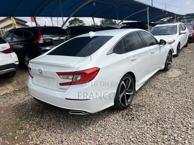 Honda Accord Sport (1.5L 4cyl Turbo CVT) 2019 White