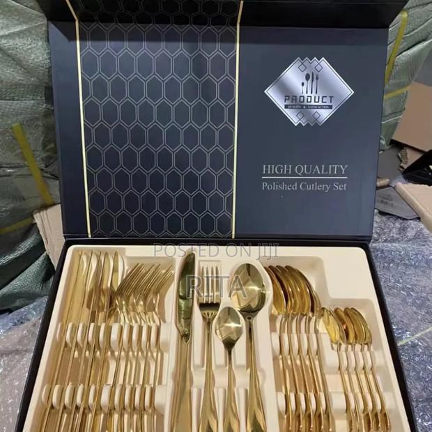 24pcs Luxurious Cutlery Set · Photo 4