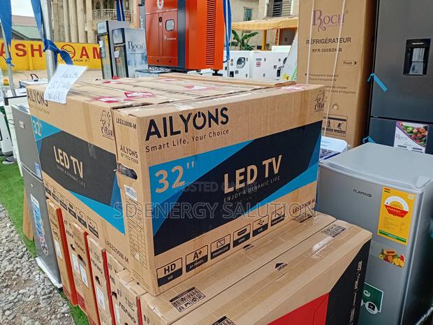 Ailyons Twisted Fates 32" Digital Satellite · Photo 3
