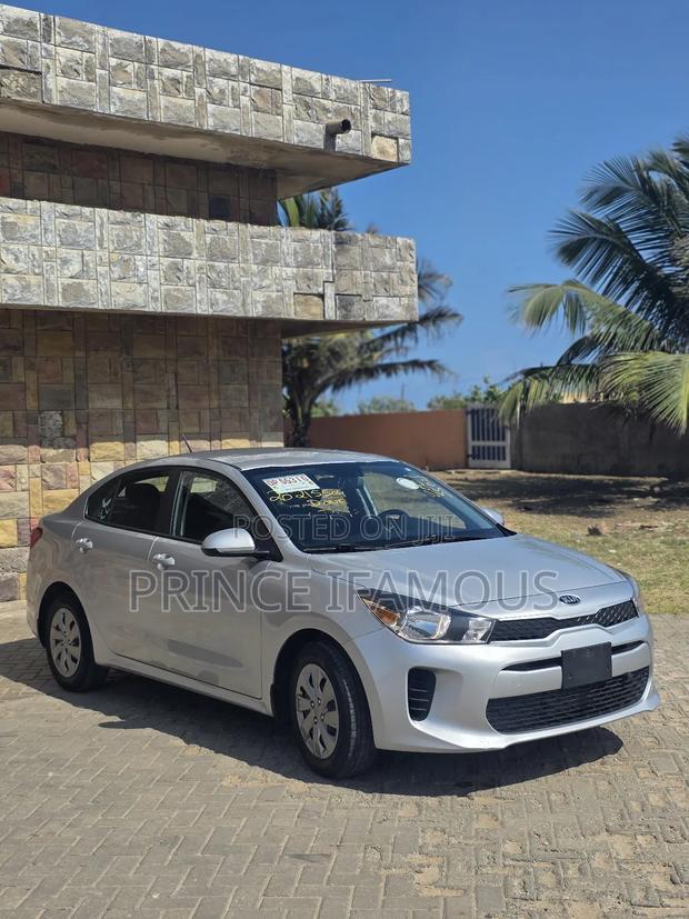 Kia Rio S Sedan 2018 Silver
