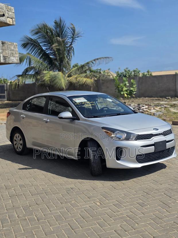 Kia Rio S Sedan 2018 Silver